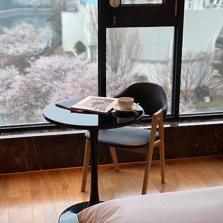 호텔 에비뉴 창원 객실 사진